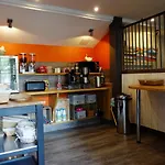 Alojamento de Acomodação e Pequeno-almoço Les Premontres 3*
