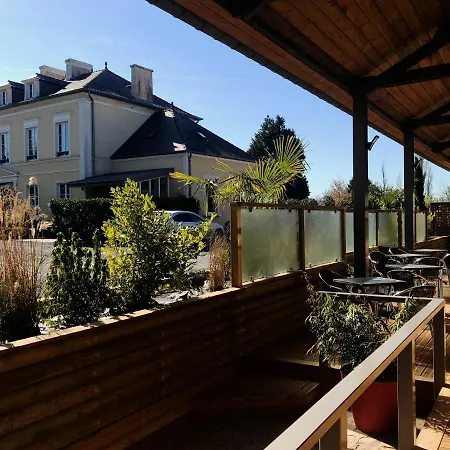 Les Premontres Oda ve Kahvaltı Falaise (Calvados)