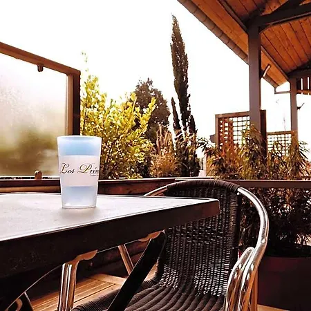 Les Premontres Bed and Breakfast